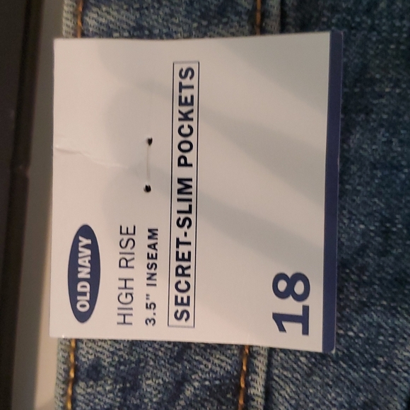 [*3 Items For $20 In Bundle*] Old Navy American flag Jean shorts - Picture 6 of 6